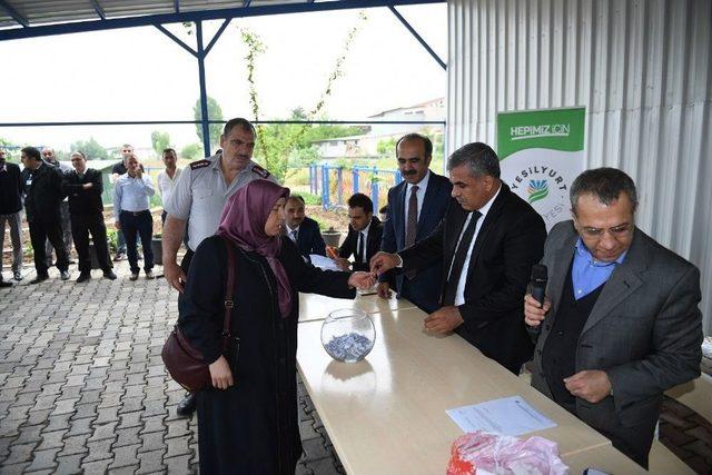 Yeşilyurt Belediyesi 240 Personel Aldı