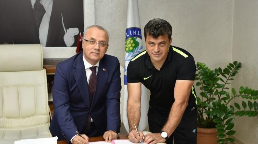 Salihli Belediyespor, Ozan Dombaz İle Anlaştı