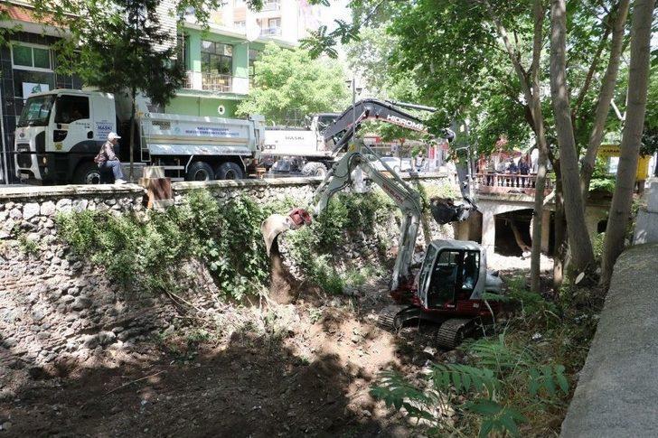 Çaybaşı Deresi’ne İş Makineleri İndi, Beklenen Çalışma Başladı G4