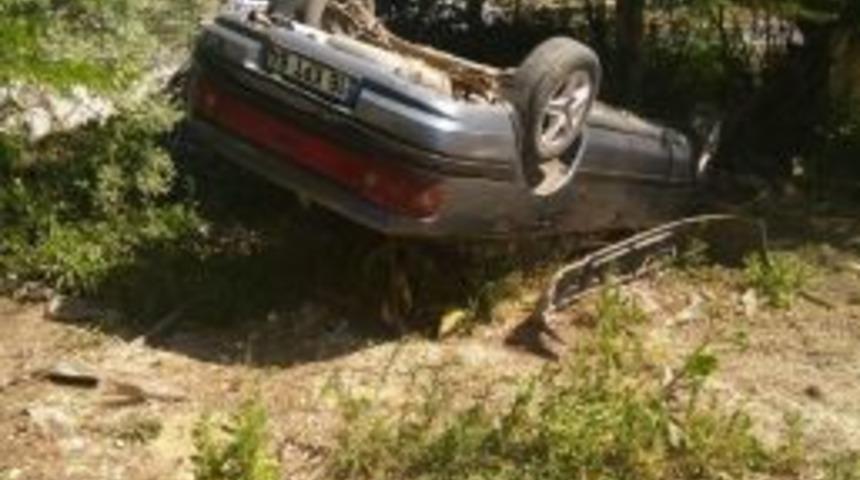 Otomobil Takla Attı; 3 Yaralı