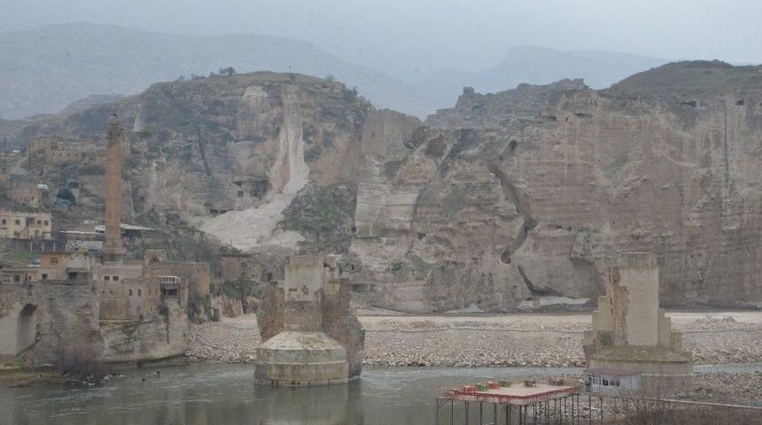 Hasankeyf&rsquo;te 7 Tarihi Eser Taşınacak