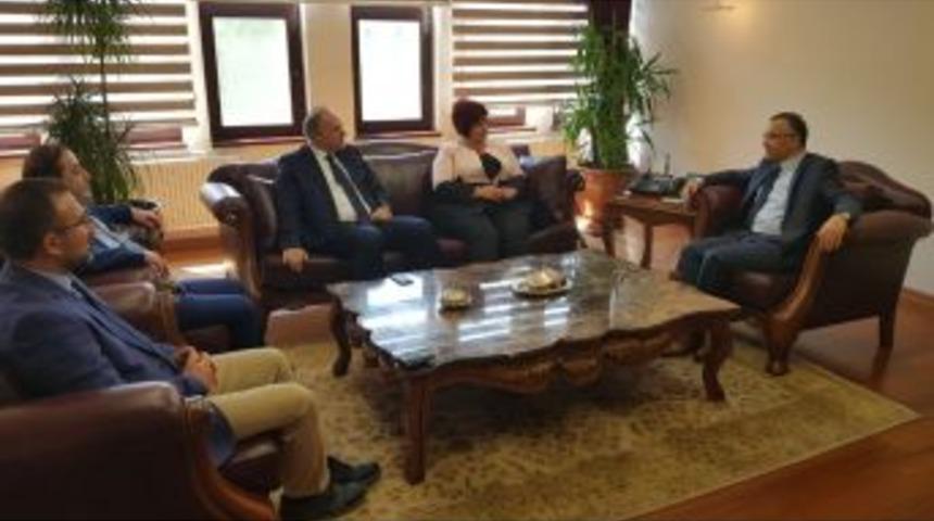 Kosova Heyetinde Vali Çeber’e Ziyaret