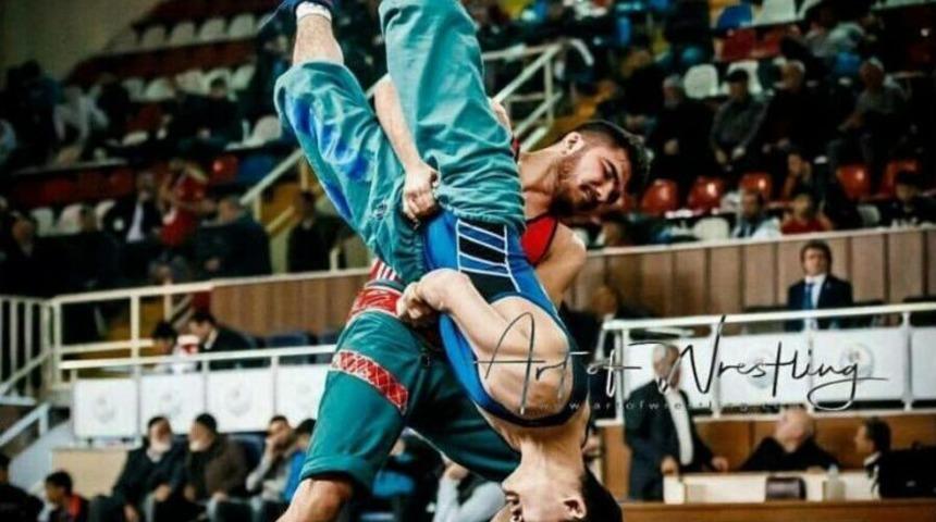 İzmitli G&uuml;reş&ccedil;i D&uuml;nya &Uuml;&ccedil;&uuml;nc&uuml;s&uuml; Oldu