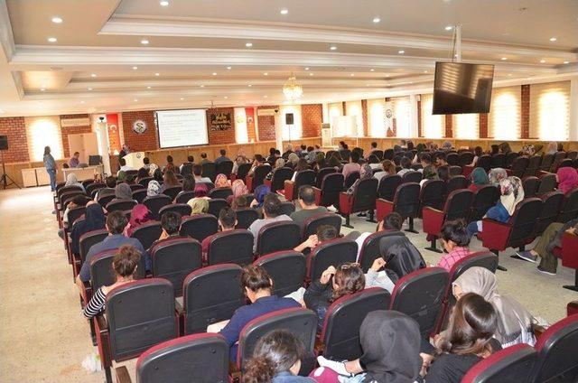 Hrü’de ‘sigara Vücudumuza Ne Yapar’ Semineri