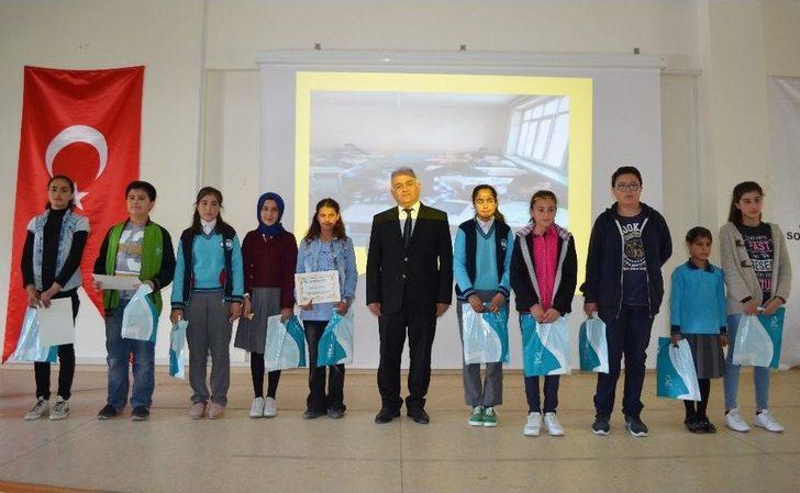 Adilcevaz’da “bilinçli Aile, Duyarlı Gençlik” Konferansı G5