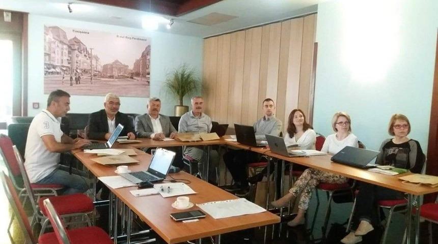 &lsquo;yetişkin Eğitimi&rsquo; Toplantısı Ger&ccedil;ekleştirildi