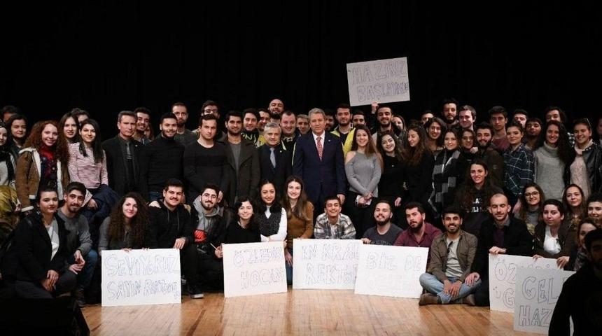 Egeli Gen&ccedil;lerden, Rekt&ouml;r Prof. Dr. Necdet Budak&rsquo;a S&uuml;rpriz