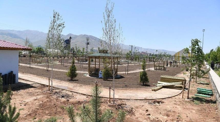 Ahmed-i Hani Parkının 2. Etabı Gün Yüzüne Çıktı