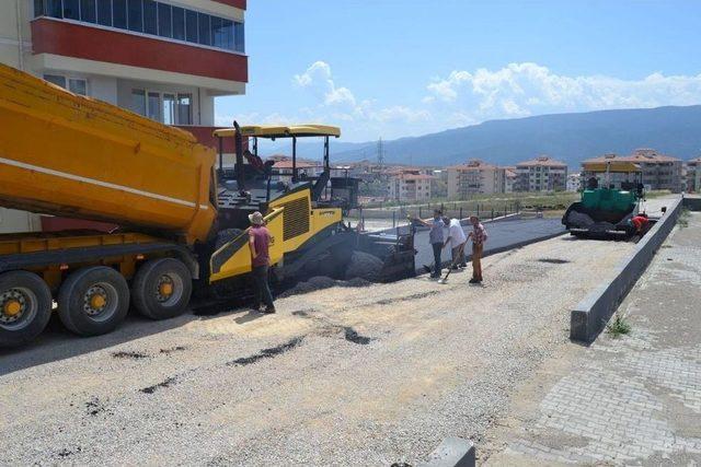 Belediye Asfalt Çalışmalarını Sürdürüyor