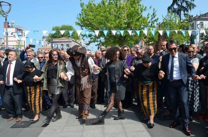19. Uluslararası Karadeniz Tiyatro Festivali Trabzon’da Başladı G2