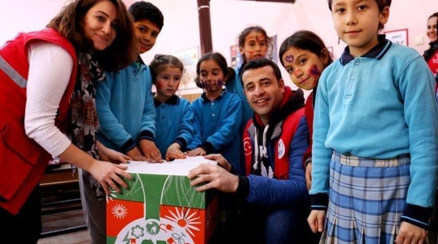 Aydın Genlik Merkezi Gönüllere Dokunmaya Devam Ediyor