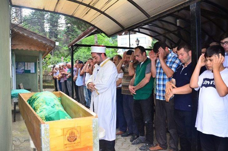 Denizde Boğulan Minik Arhan Son Yolculuğuna Uğurlandı G4