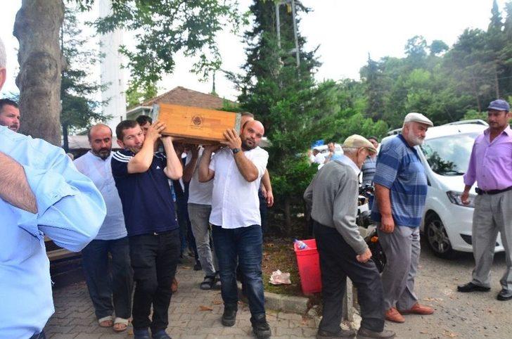 Denizde Boğulan Minik Arhan Son Yolculuğuna Uğurlandı G5