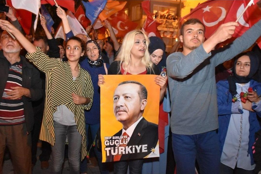 Dursunbey Y&uuml;zde 80 İle Balıkesir&rsquo;de Rekor Kırdı