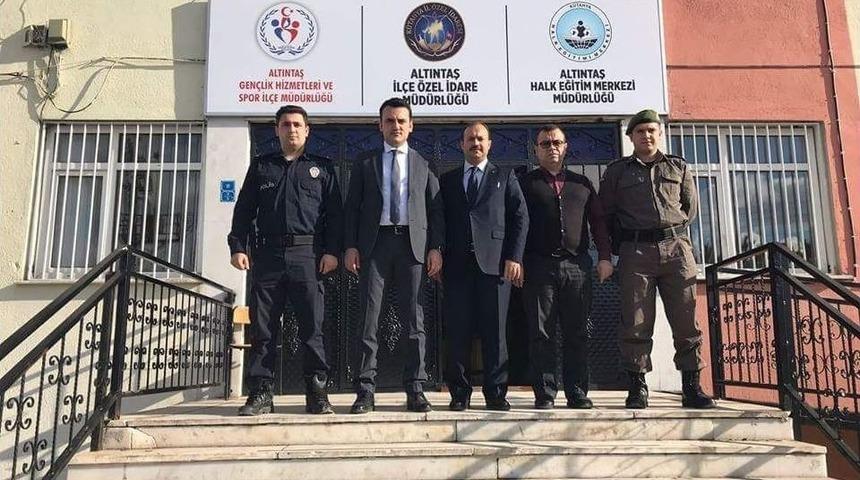 Kaymakam &Ccedil;elik: Kursiyerlerimizin &Ccedil;alışmaları Takdir Topluyor