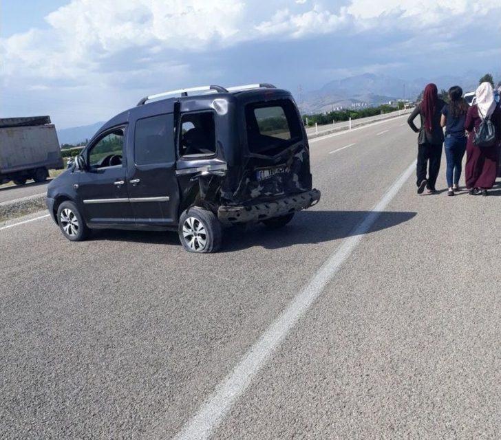 Adana’da Trafik Kazası: 3’ü Ağır 7 Yaralı G1