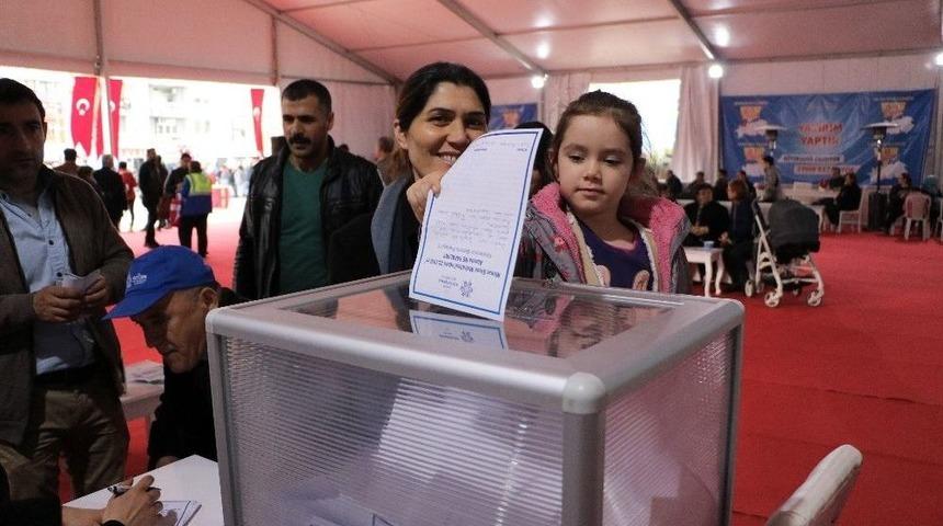 Halk Yeşil Alan İstedi, B&uuml;y&uuml;kşehir Yapıyor