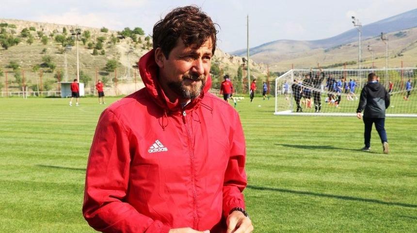 Yeni Malatyaspor Yardımcı Antrenörü Turgay Karslı: “her Maça Puan İçin Çıkıyoruz”