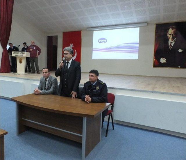 &Ouml;ğrenci Servis S&uuml;r&uuml;c&uuml;leri Ve Rehber Personel Bilgilendirildi 2