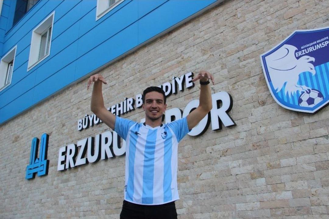 Bb Erzurumspor&rsquo;un İlk Transferi Leo İmzayı Attı