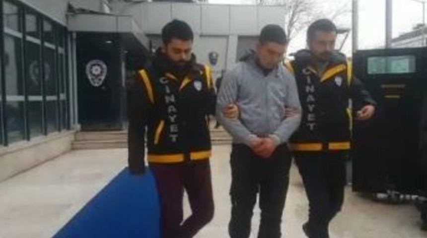 İnternet Kafede Yan Bakma Cinayeti