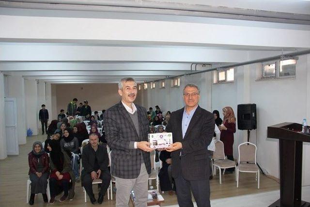 Başkan Cömertoğlu Kent Sorunları Ve Yerel Yönetimleri Anlattı 1