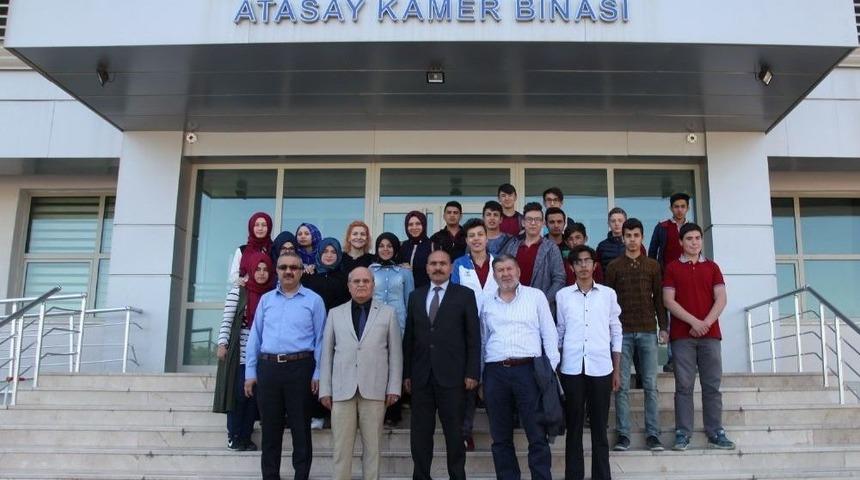 Uşak &Uuml;niversitesi Tanıtım G&uuml;nleri Başladı