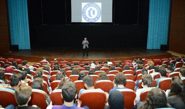 Uşak Üniversitesi Tanıtım Günleri Başladı