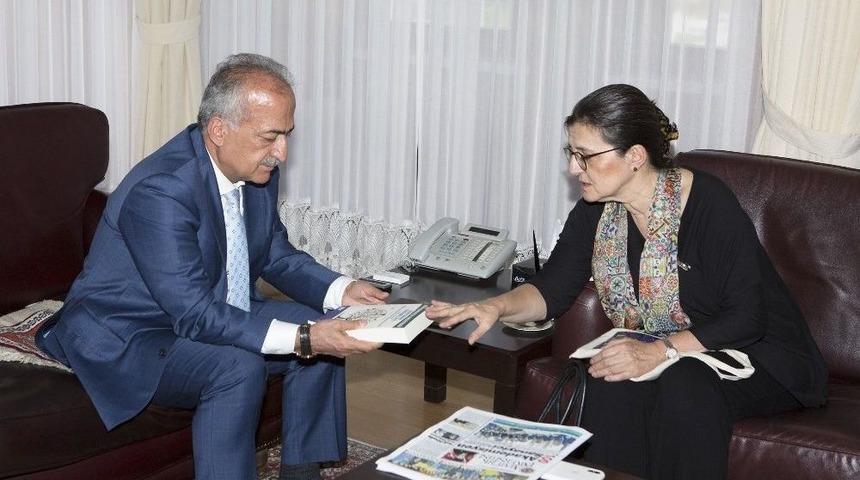Rekt&ouml;r &Ccedil;omaklı: &ldquo;gelecek Kuşaklara Daha Yaşanılabilir Bir D&uuml;nya Bırakmak İ&ccedil;in &Ccedil;alışıyoruz&rdquo;