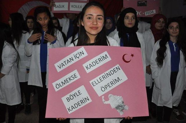 &Ouml;ğrencilerden Mehmet&ccedil;ik&rsquo;e Destek 2