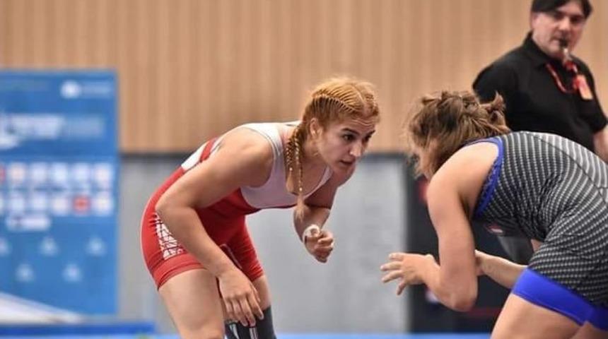 Akdeniz Oyunları’nda Milli Güreşçiler Madalyaları Topladı