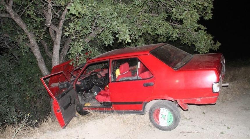 Elazığ&rsquo;da İki Ara&ccedil; &Ccedil;arpıştı: 4 Yaralı