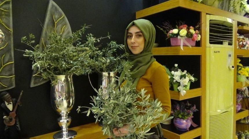 Sevgililere &lsquo;zeytin Dallı&rsquo; G&uuml;l Demeti