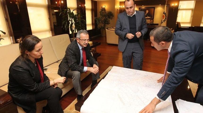 İsu Gebze B&ouml;lge M&uuml;d&uuml;r&uuml; Kızılg&ouml;z, Başkan K&ouml;şker&rsquo;e &Ccedil;alışmalar Hakkında Bilgi Verdi