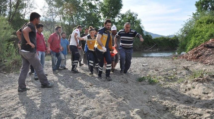 Sinop&rsquo;ta Serinlemek İ&ccedil;in Irmağa Giren 2 Kardeşten 1&rsquo;i Boğuldu, 1&rsquo;i Kayboldu