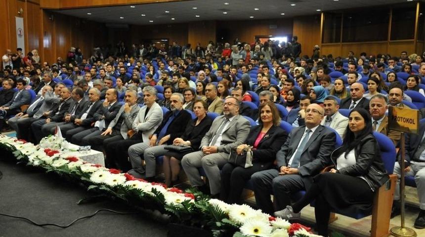 Panele Damga Vuran Diyalog