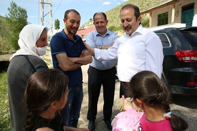 Vali Pehlivan Yol Bakım Onarım Çalışmalarını Yerinde İnceledi