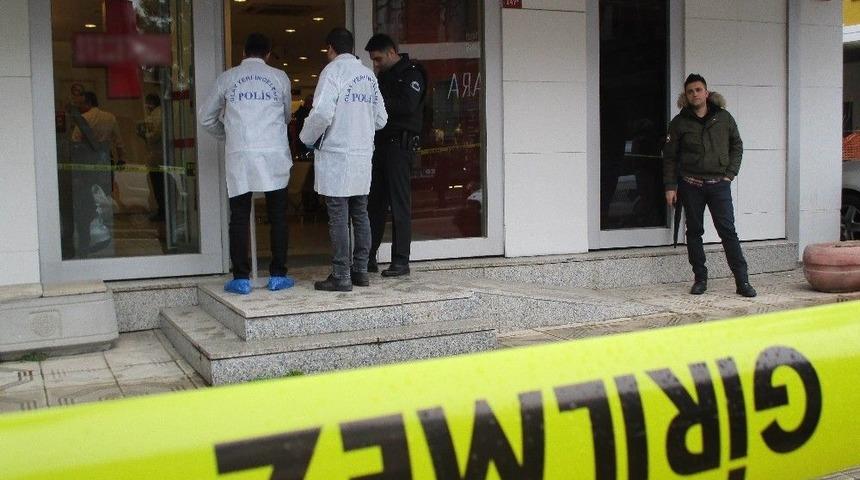 &Uuml;sk&uuml;dar&rsquo;da Silahlı Banka Soygunu