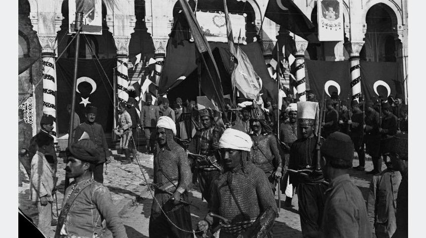 Y&uuml;zyıllık Cam Negatif Koleksiyonu Belarus&rsquo;ta Sergileniyor