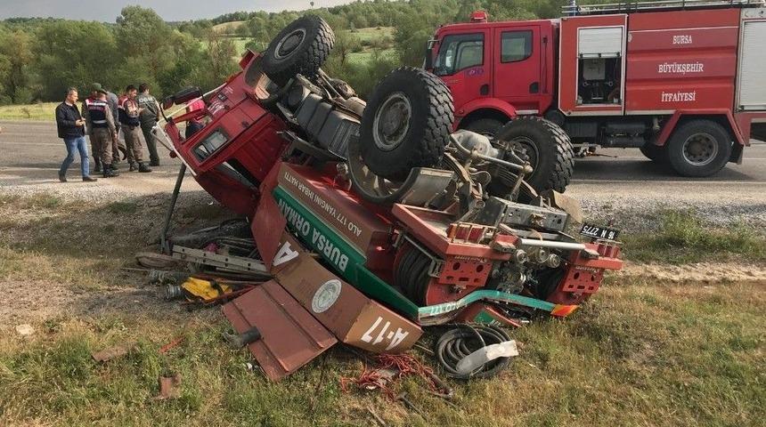 Orman İtfaiye Aracı Takla Attı, Yaralı Helikopterle Taşındı
