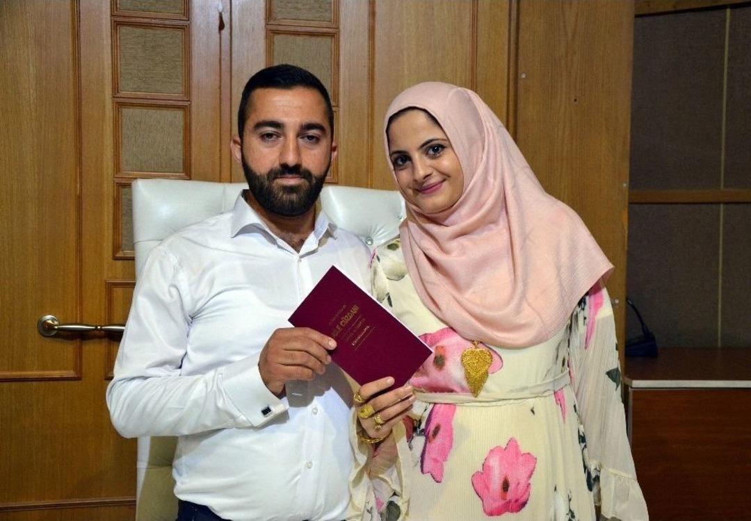 D&uuml;nya Evine Girmenin Maliyeti &Ccedil;iftleri Zorluyor