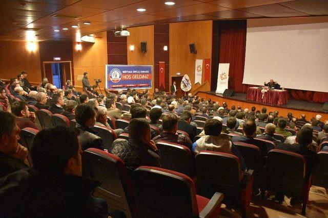 Kahta’da ‘kendini Yetiştirmek’ Konulu Konferansa Yoğun İlgi