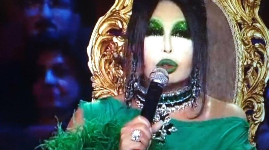 B&uuml;lent Ersoy&rsquo;dan Zor Duyulacak S&ouml;zler