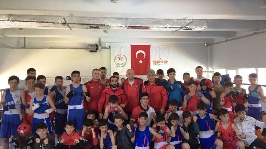 Bayburtlu Eldivenler T&uuml;rkiye Şampiyonası Hazırlıklarına Devam Ediyor