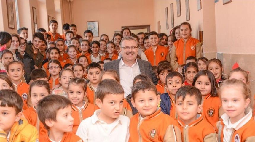 Başkan Amcalarıyla Kitap Okudular