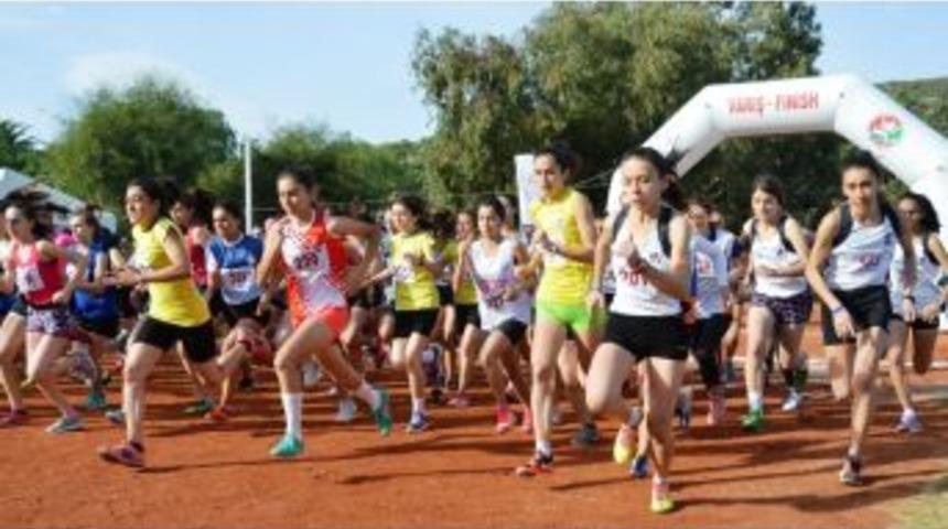 Atletler Kuşadası&rsquo;nda Yarışacak