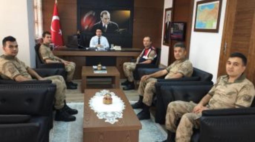Tayini &Ccedil;ıkan Askerlere Kaymakam Başarı Diledi