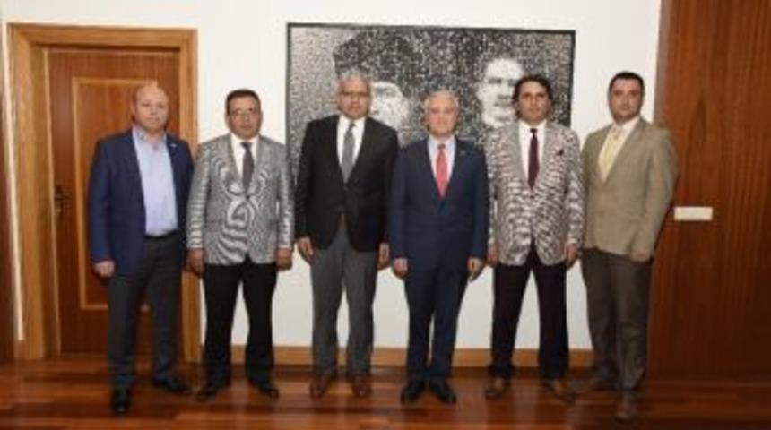 Rekt&ouml;r G&uuml;ndoğan&rsquo;a Esob&rsquo;dan Ziyaret