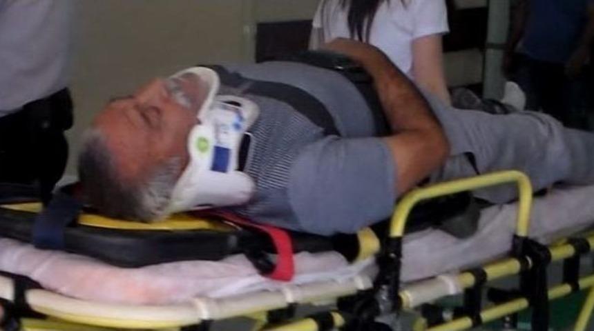 Yolun Karşısına Ge&ccedil;meye &Ccedil;alışan Yayaya Otomobil &Ccedil;arptı