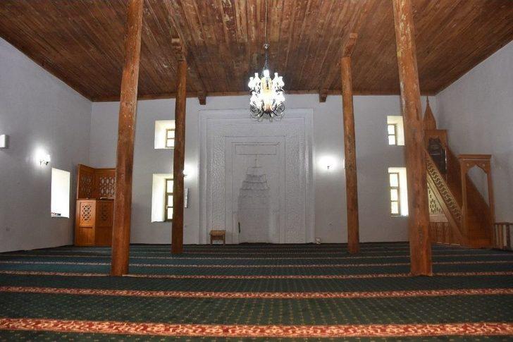 Selçuklu Devleti Zamanında Yapılan Camiler Orijinalliğini Koruyor G2